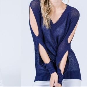‎Slit Sleeve Lightweight Sweater